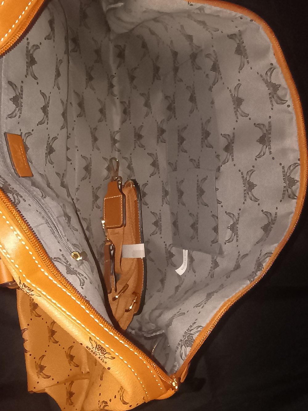 Tan Patterned Weekender Handbag Unbranded - Picture 4 of 4